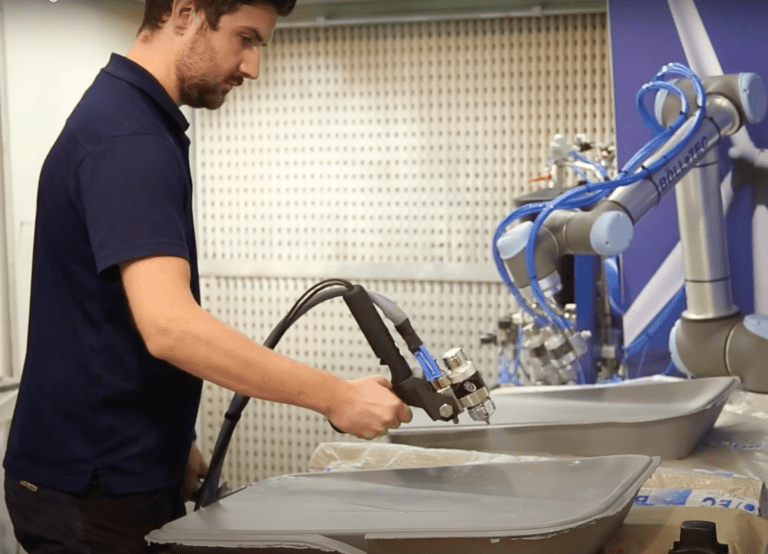Robotické lakovanie – revolúcia pri častej zmene produkcie s Mimic