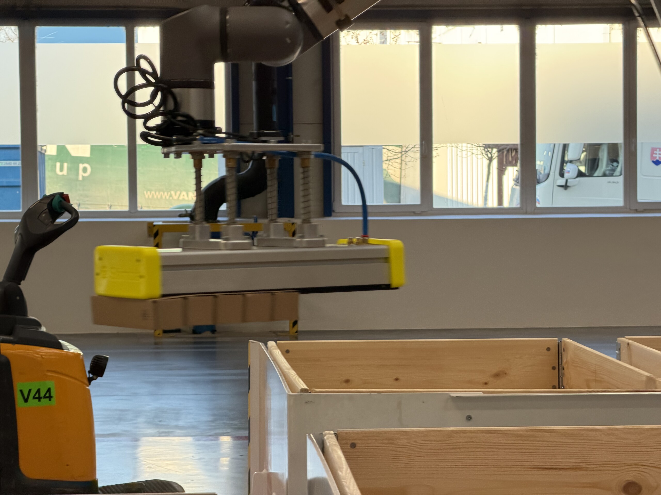 Penový gripper s automatickým quickchangerom v IKEA Components